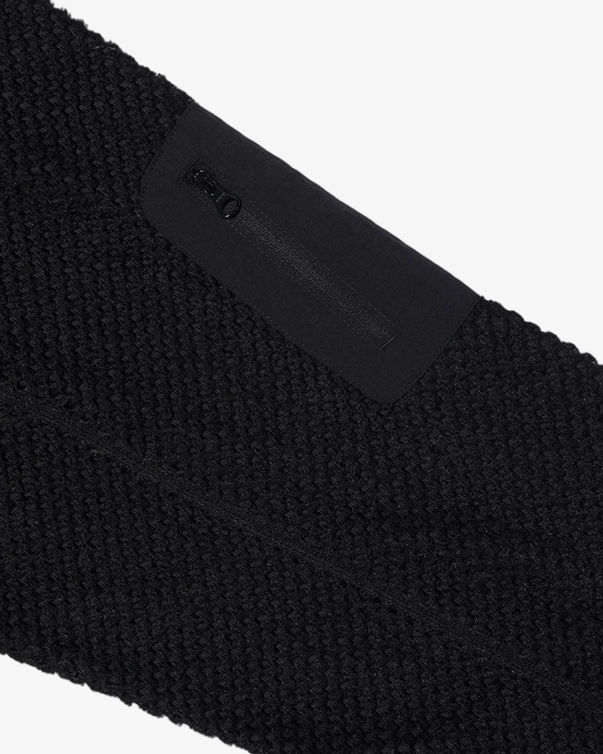GOYOWEAR / Octa Light-Weight-Half Zip Hoodie - Black