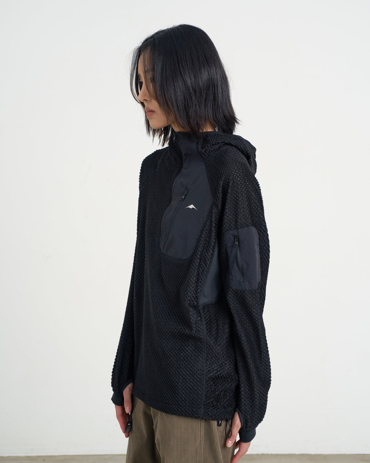 GOYOWEAR / Octa Light-Weight-Half Zip Hoodie - Black
