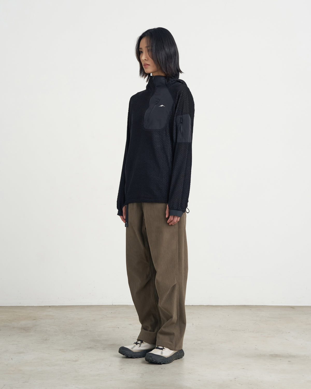 GOYOWEAR / Octa Light-Weight-Half Zip Hoodie - Black