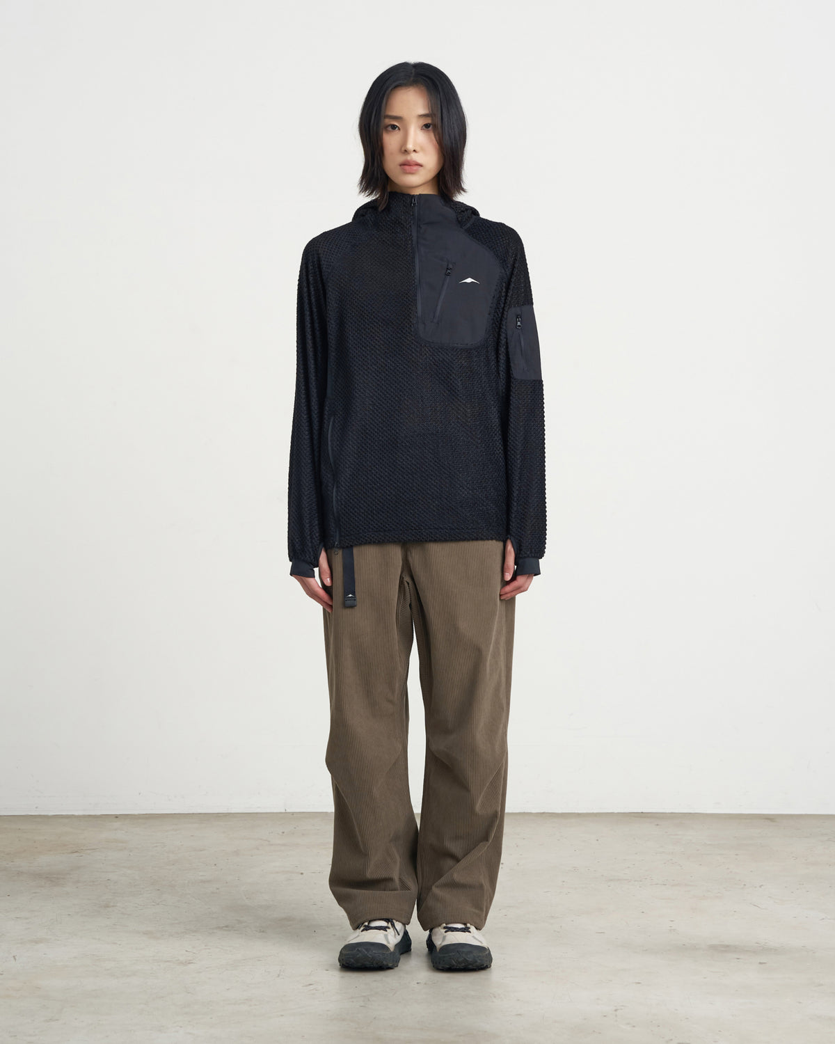 GOYOWEAR / Octa Light-Weight-Half Zip Hoodie - Black