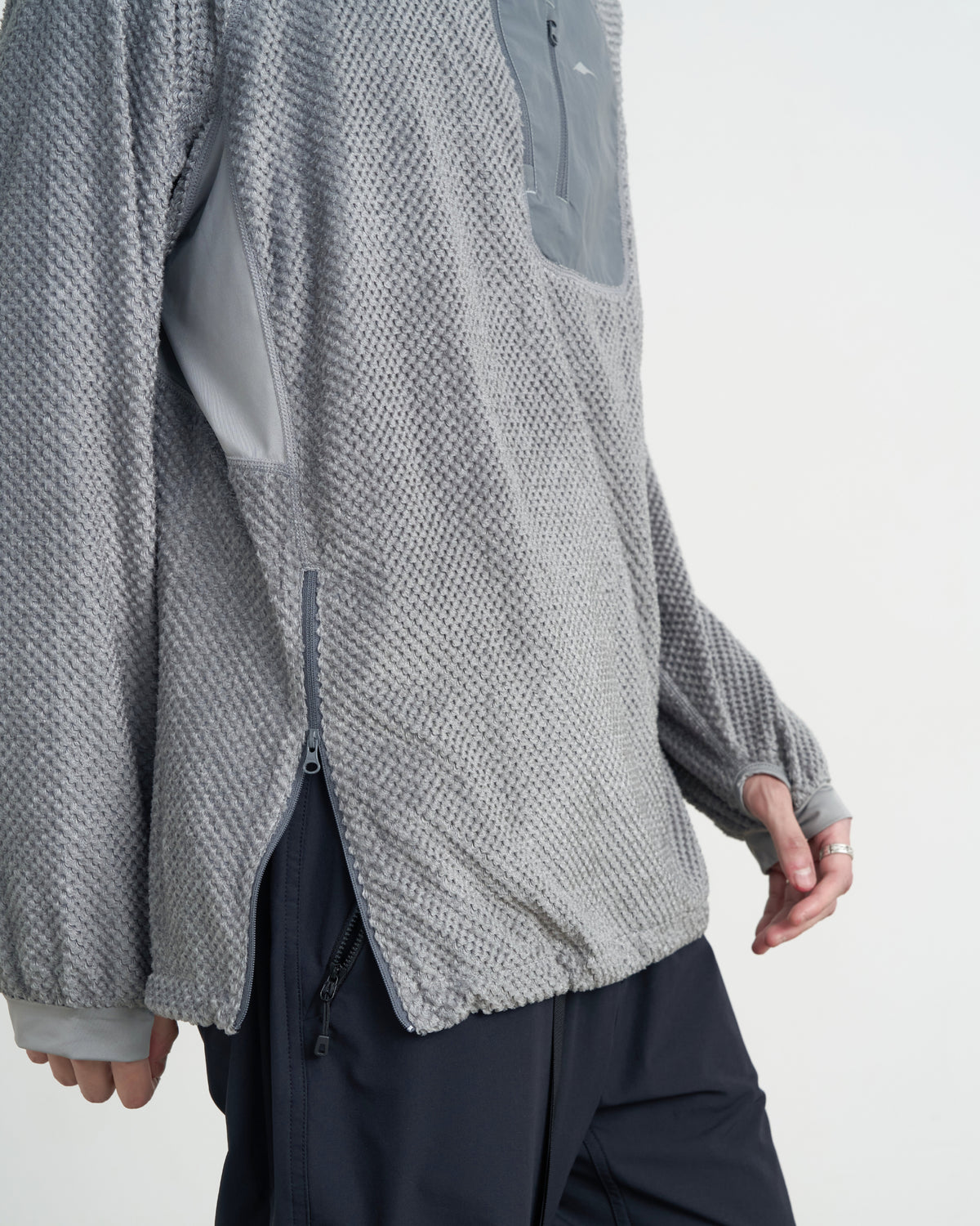 GOYOWEAR / Octa Light-Weight-Half Zip Hoodie - Silver Grey