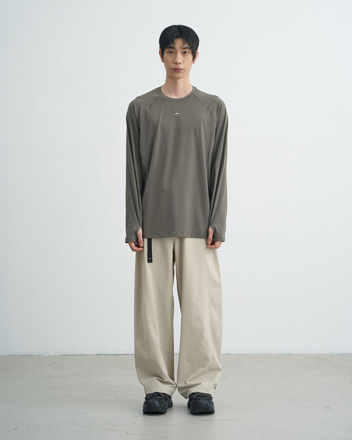 GOYOWEAR / Division Askin Logo Long Sleeve - Khaki Grey