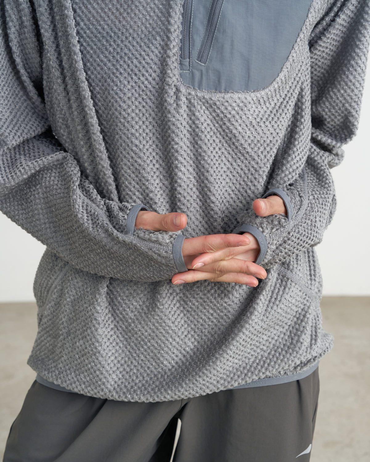 GOYOWEAR / Octa Light-Weight-Half Zip - Silver Grey