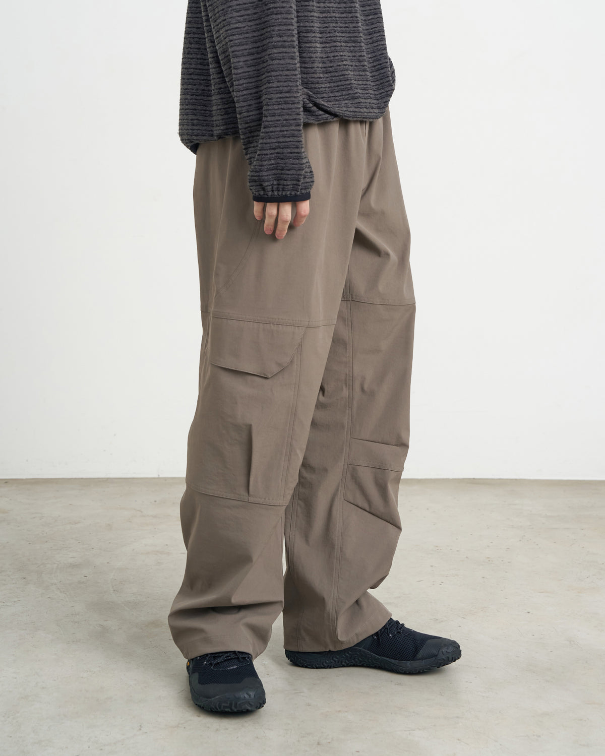 GOYOWEAR / Utility Wide Cargo Pants - Beige