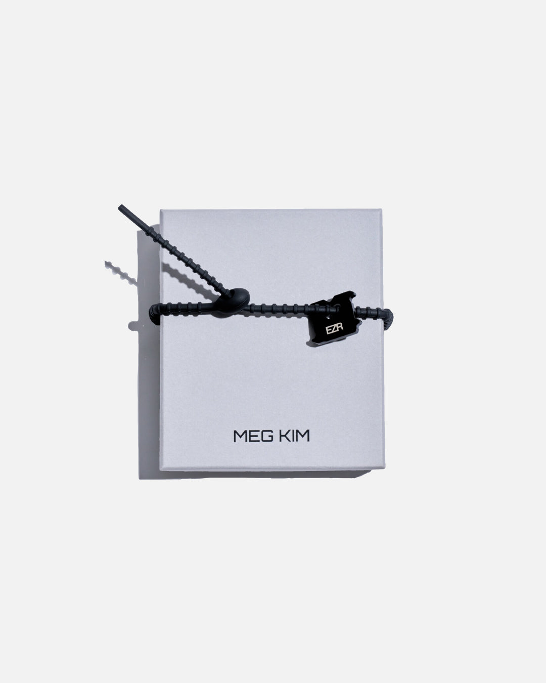 MEG KIM / Belted Brief Card Holder - Black
