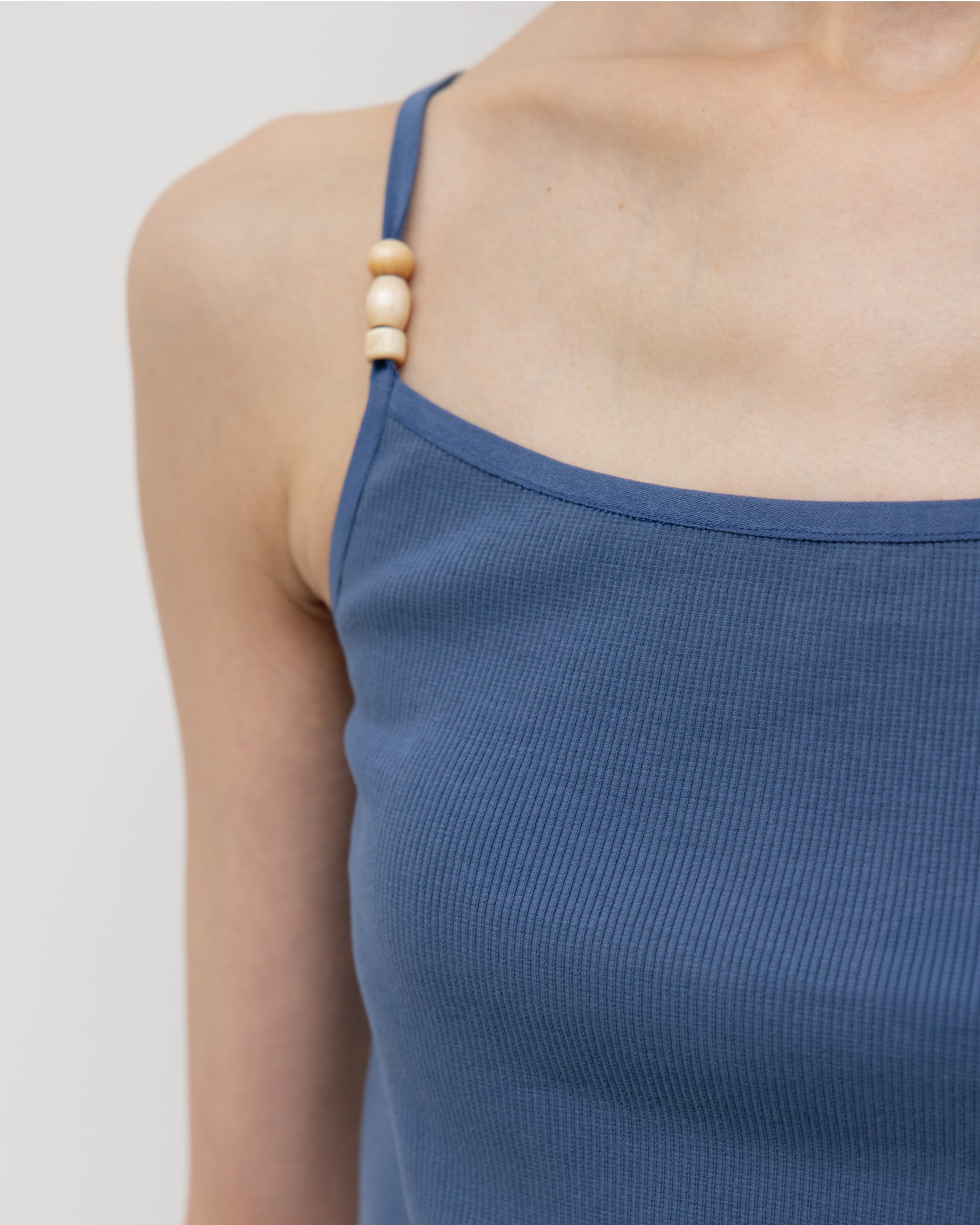 GBH / Wood Beads Sleeveless - Blue Grey