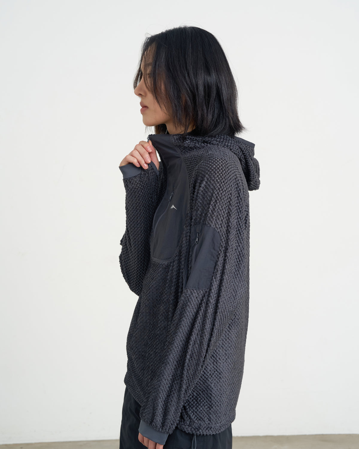 GOYOWEAR / Octa Light-Weight-Half Zip Hoodie - Anthracite Grey