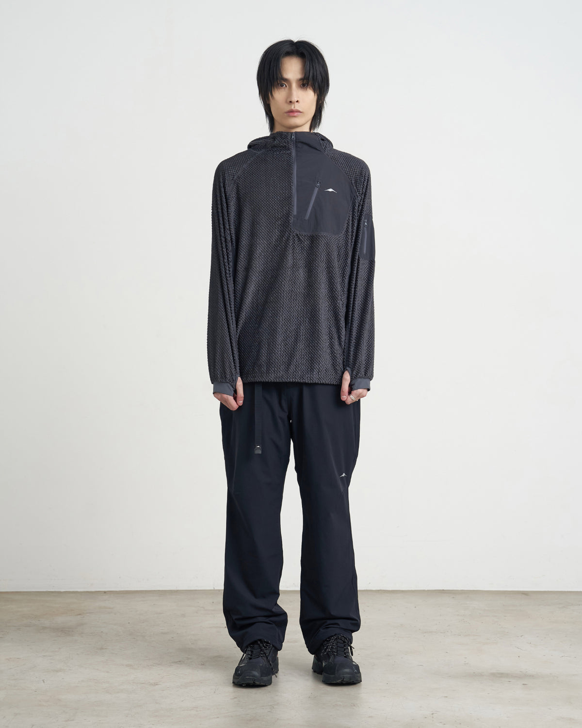 GOYOWEAR / Octa Light-Weight-Half Zip Hoodie - Anthracite Grey