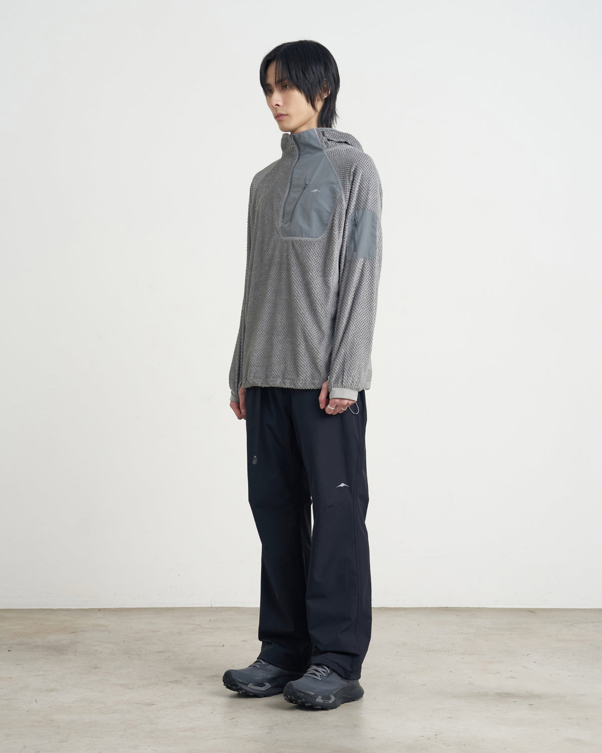 GOYOWEAR / Octa Light-Weight-Half Zip Hoodie - Silver Grey