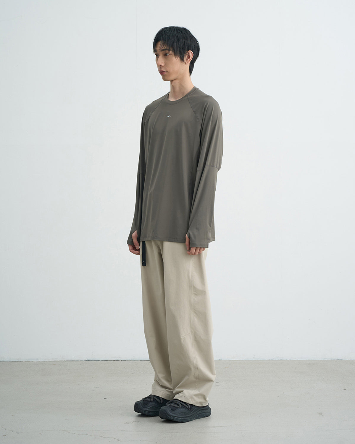 GOYOWEAR / Division Askin Logo Long Sleeve - Khaki Grey
