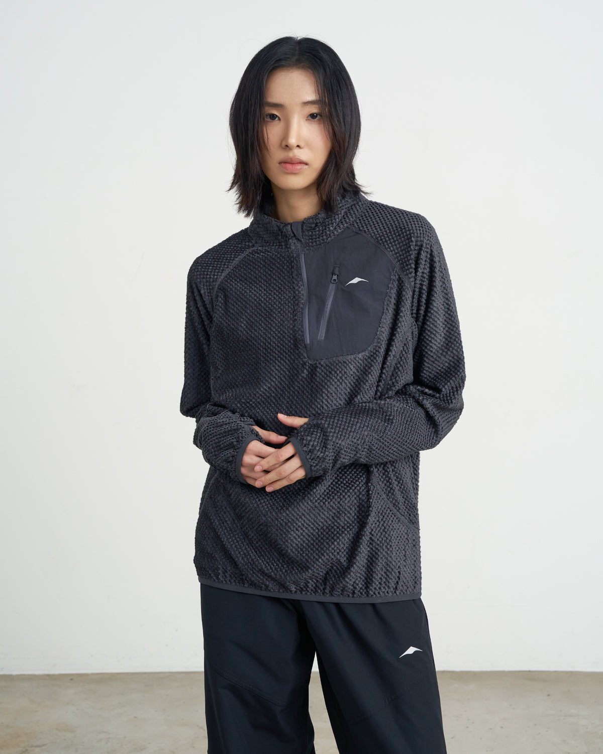 GOYOWEAR / Octa Light-Weight-Half Zip - Anthracite Grey