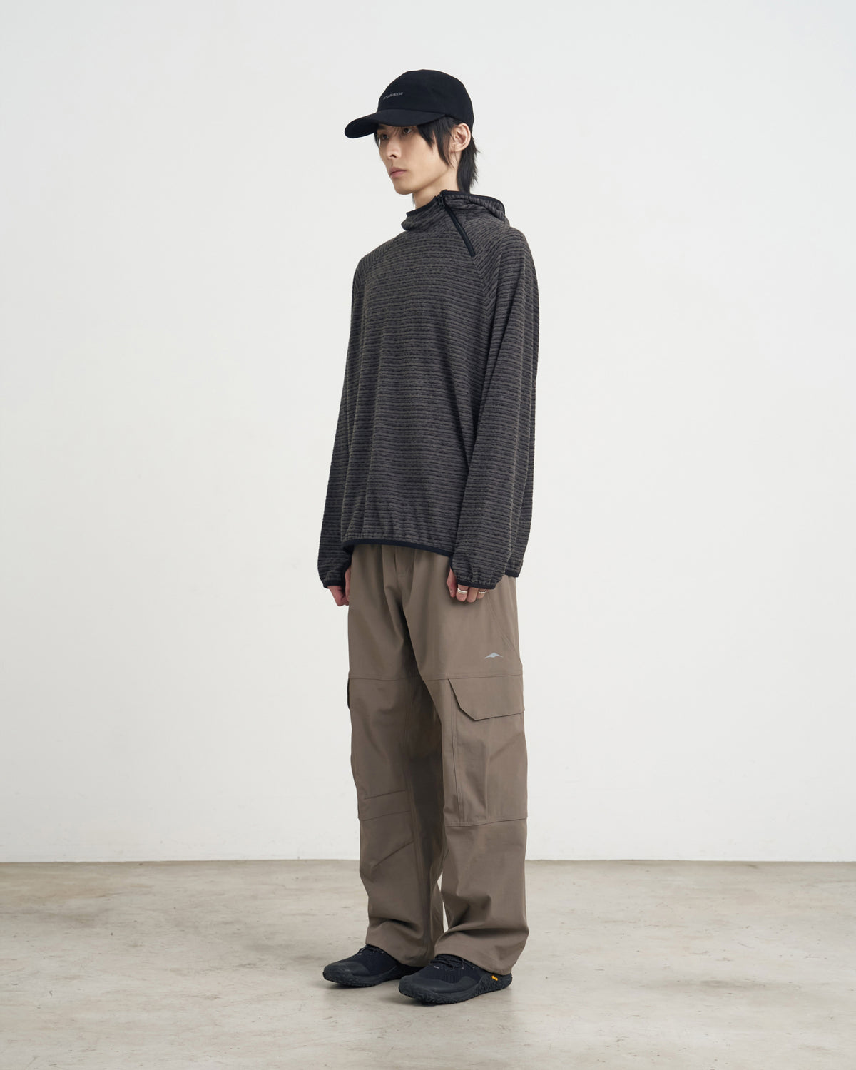 GOYOWEAR / Utility Wide Cargo Pants - Beige