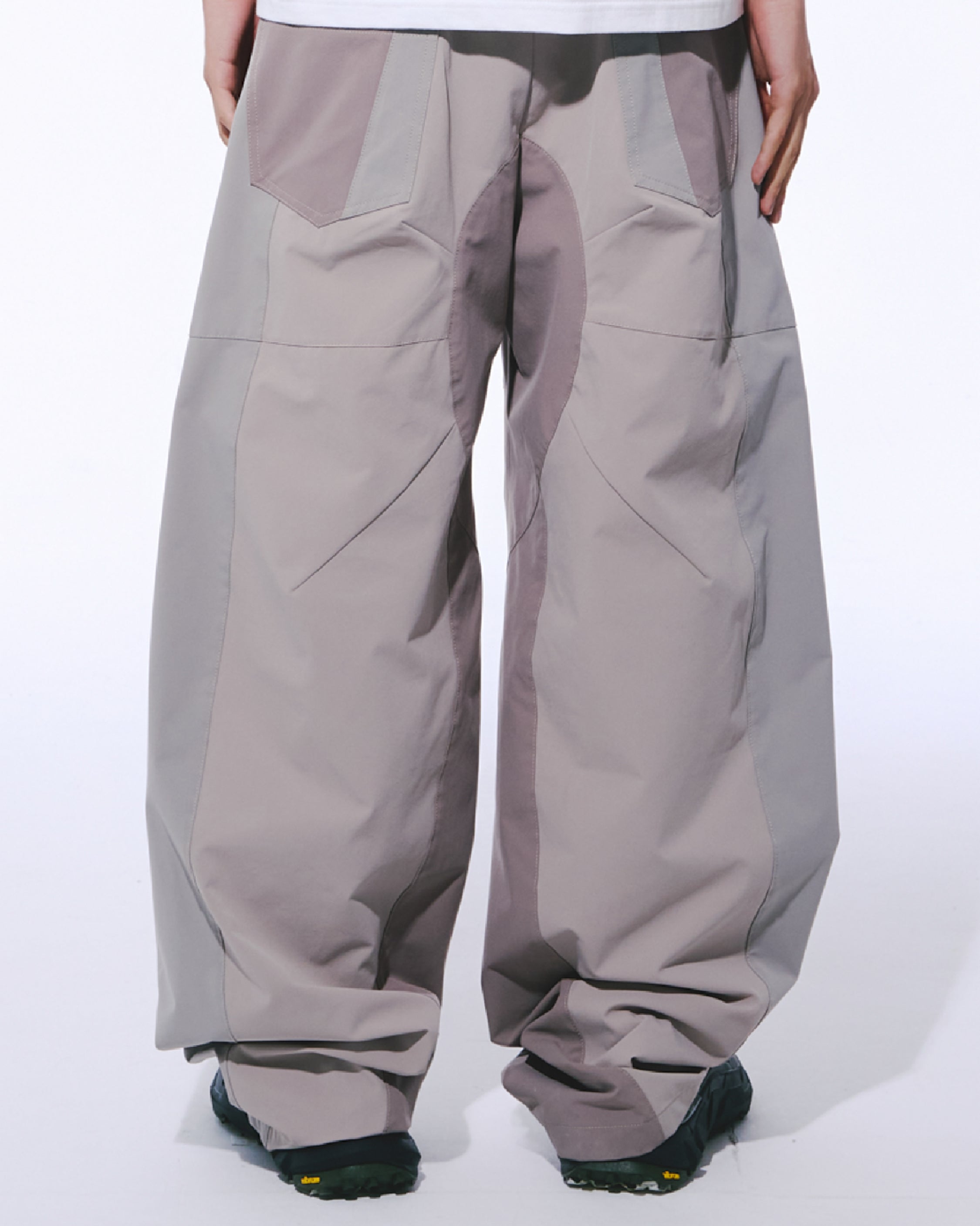 MSC / Bark Curved Pants - Sage
